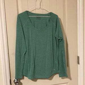 Patagonia capeline top